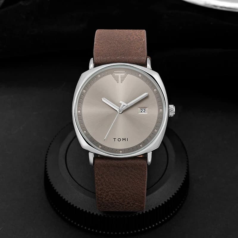 Minimalist Quartz Watch - view 5